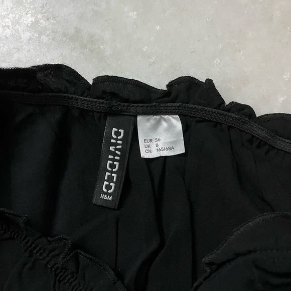 NWOT H&M Black Tube Romper, H&M Black Tube Playsuit, Size Small - Picture 4 of 4